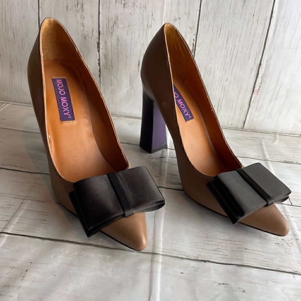 Mojo Moxy Sophia Camel Leather Pumps 6